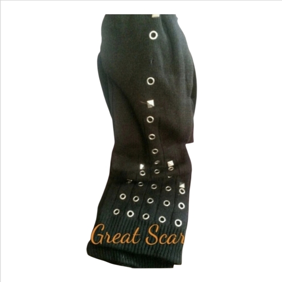 Bisou Bisou Accessories - Bisou Bisou Knit Scarf Black with Silvertone Accent NEW